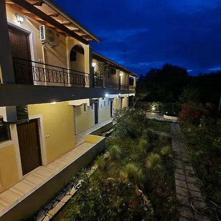Apartment Alexandra 10 *